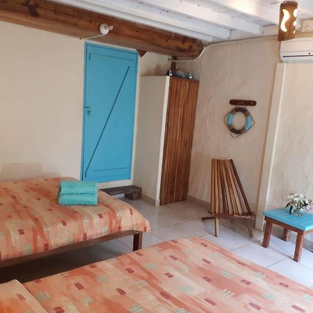 La Barquita Beach Hostel Puerto Lopez Exterior photo
