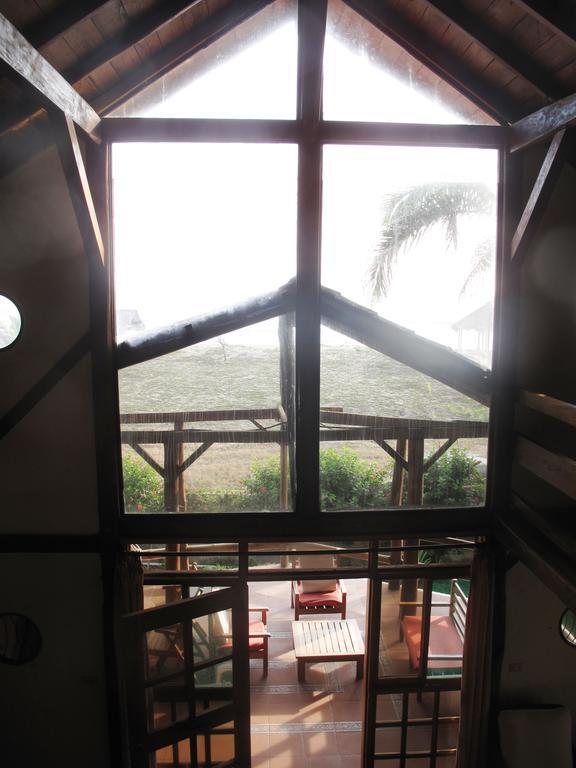 La Barquita Beach Hostel Puerto Lopez Exterior photo