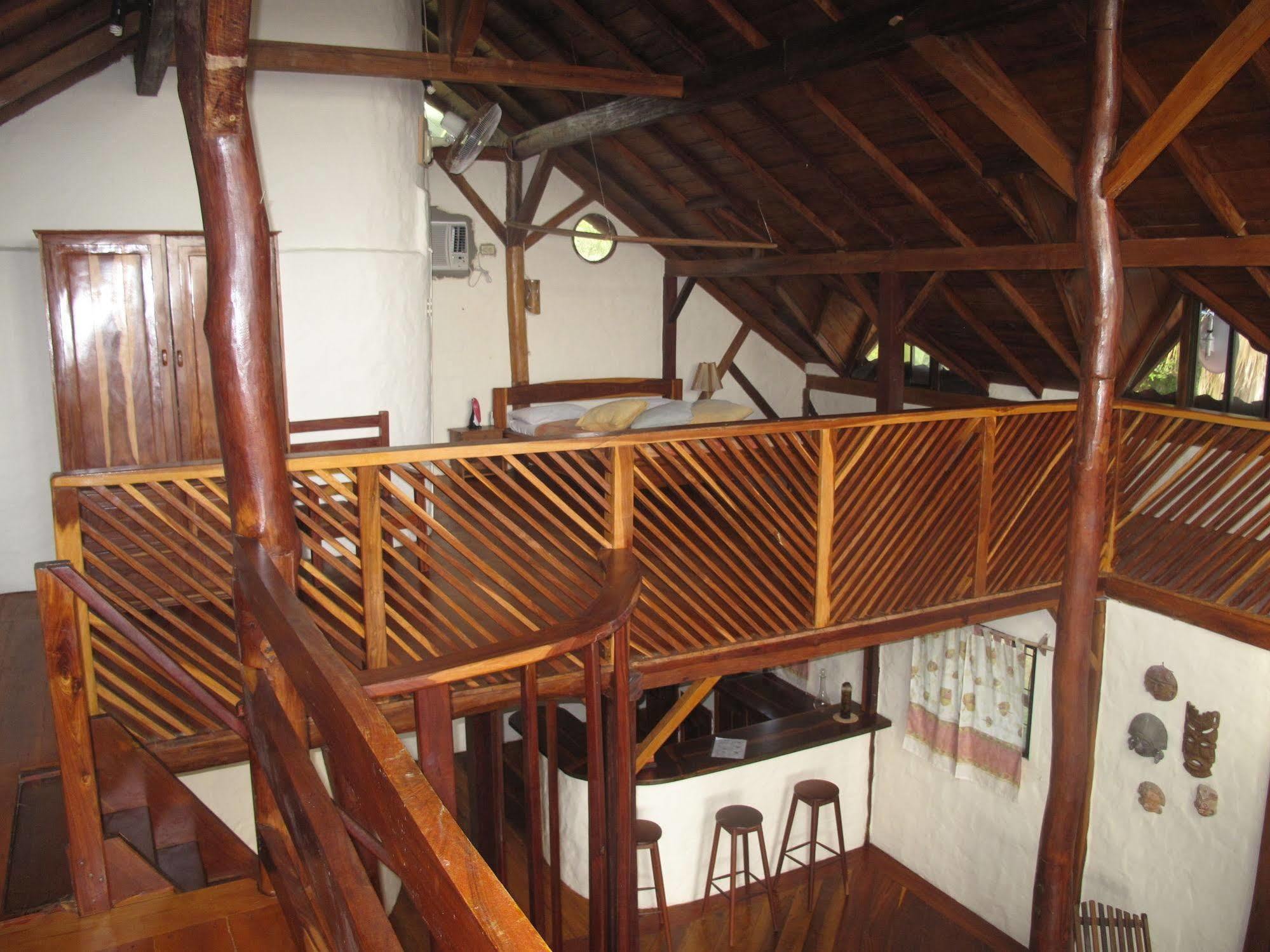La Barquita Beach Hostel Puerto Lopez Exterior photo