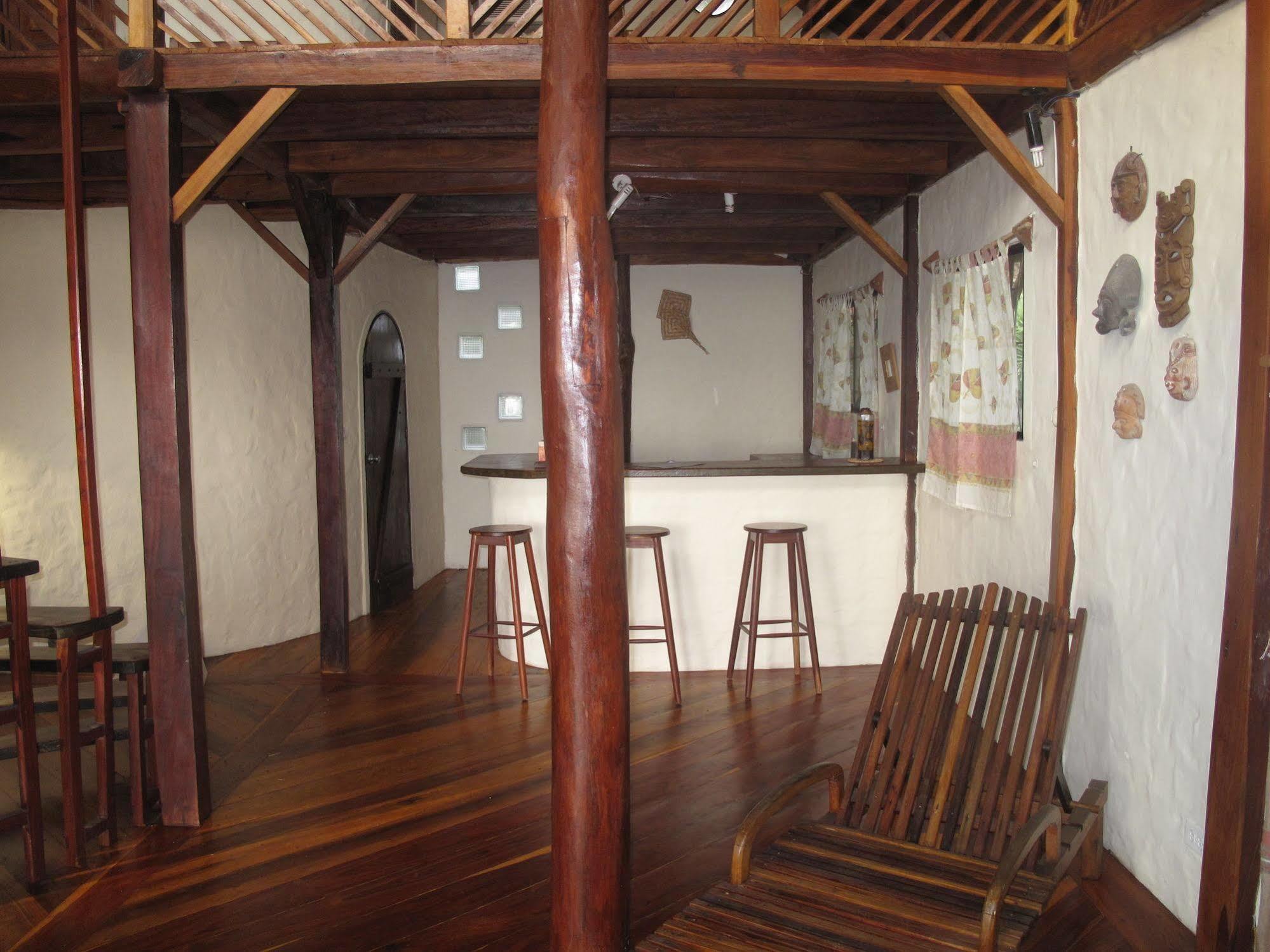 La Barquita Beach Hostel Puerto Lopez Exterior photo