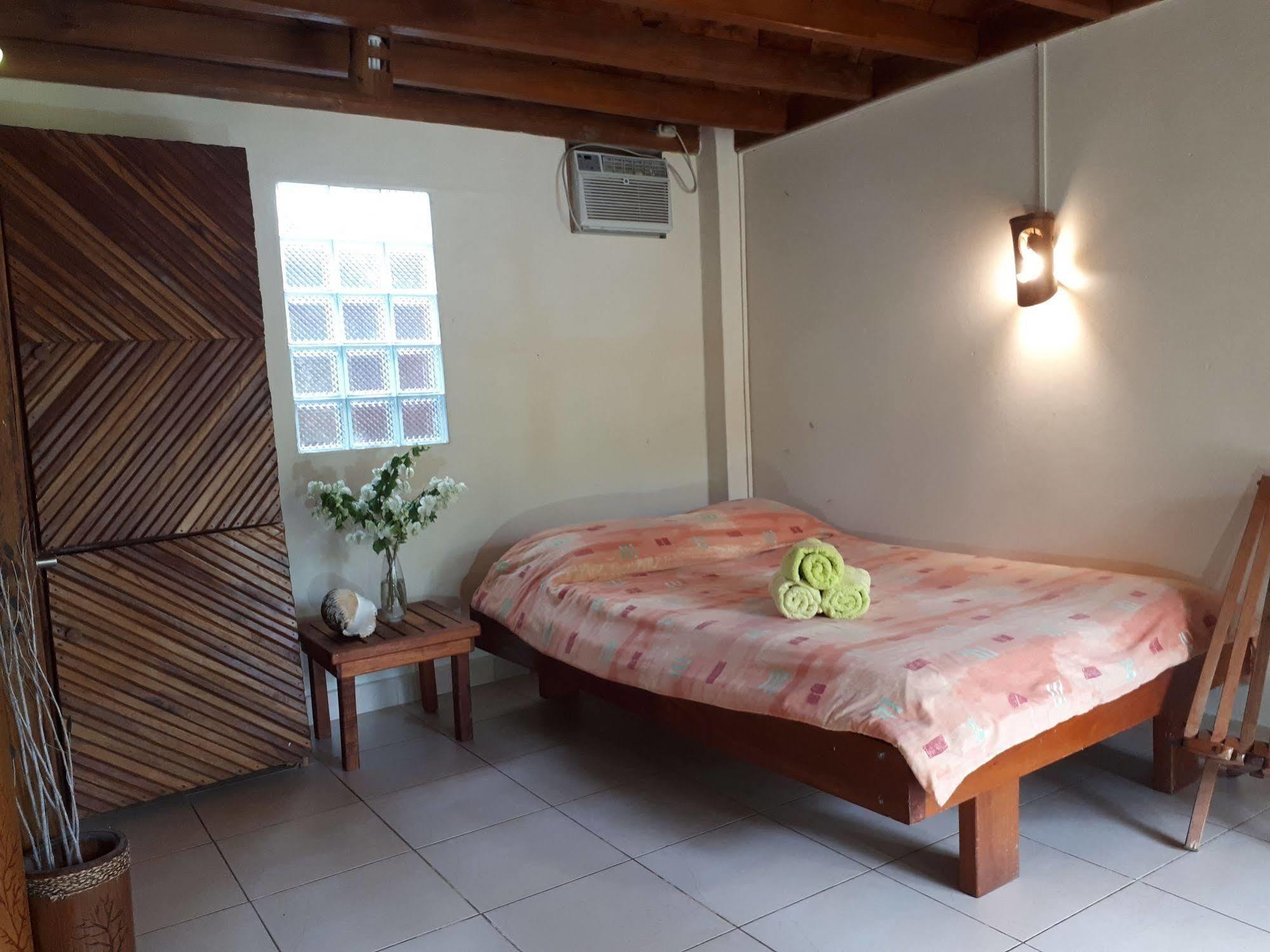 La Barquita Beach Hostel Puerto Lopez Exterior photo
