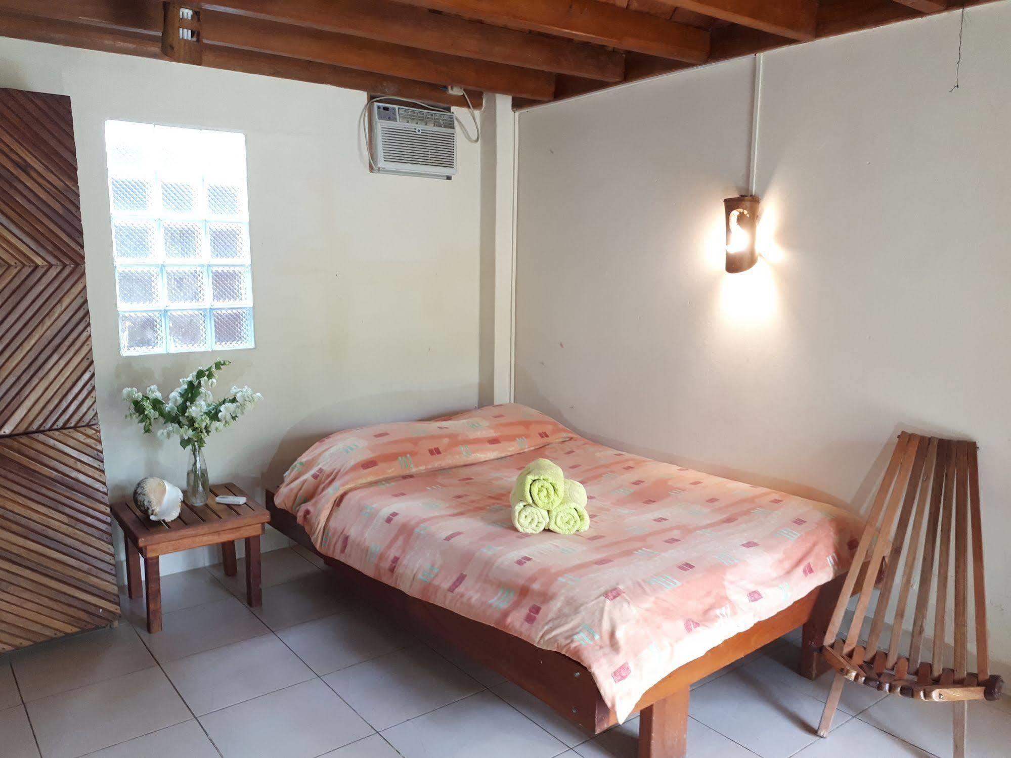 La Barquita Beach Hostel Puerto Lopez Exterior photo